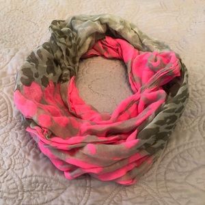 Infinity scarf
